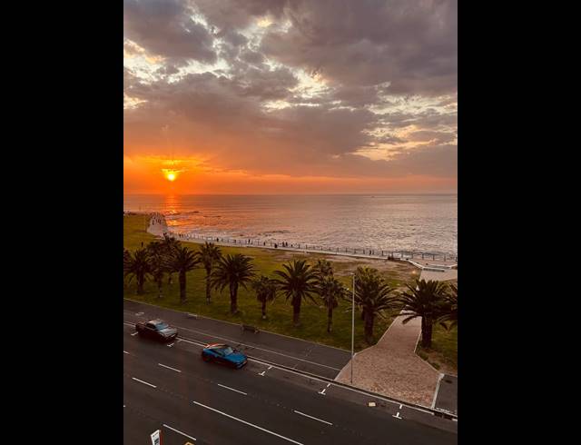 2 BEDROOM APARTMENT TO LET IN MOUILLE POINT